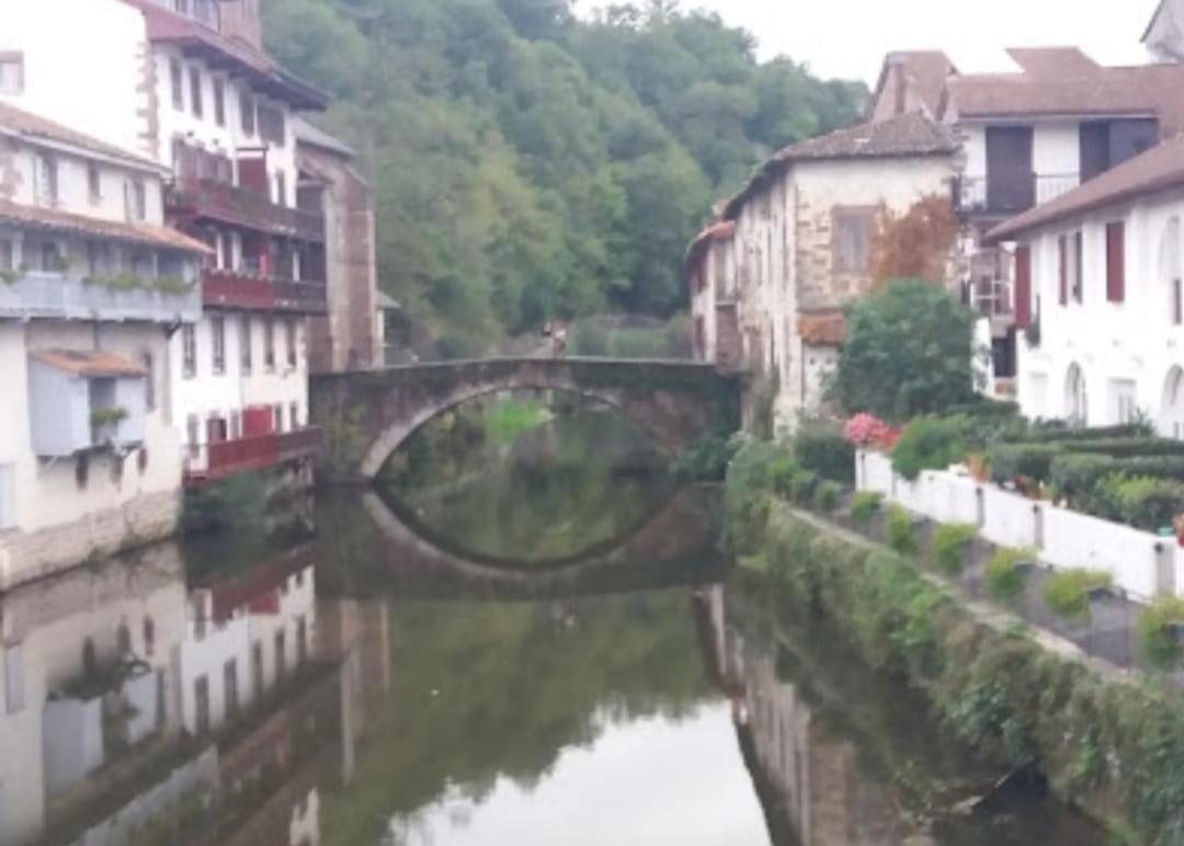 La Vita E Bella Saint-Jean-Pied-de-Port Buitenkant foto